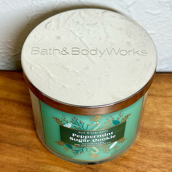 3 for $30-Bath & Body Works Peppermint Sugar Cookie Candle - Picture 9 of 13